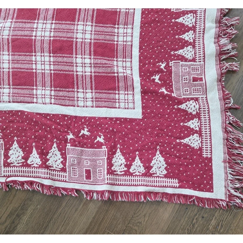 LL Bean Vintage Tapestry Tree Skirt Shawl Red Cotton Holiday Home